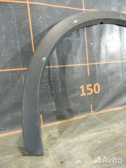 Накладка крыла переднего левого - Audi Q3