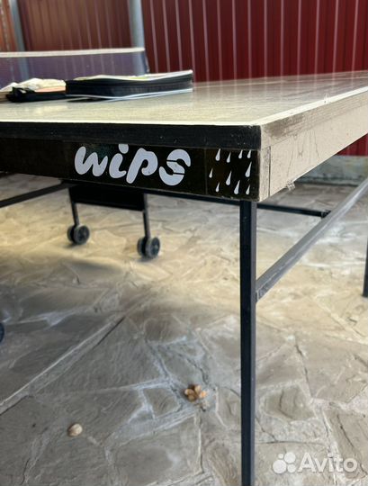 Теннисный стол