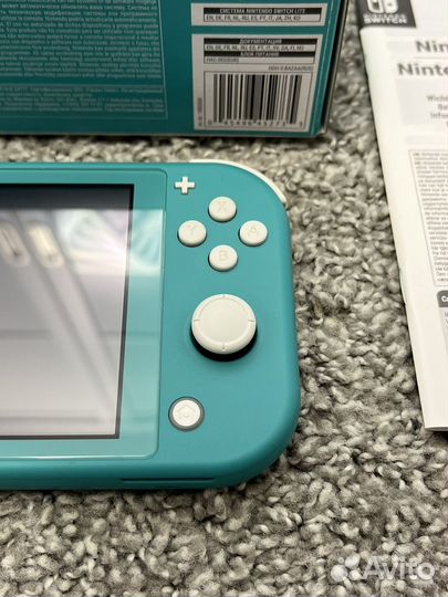 Nintendo Switch Lite (Состояние Новой)