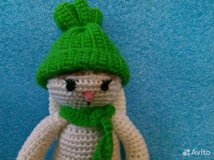 Зайка (вязаный)