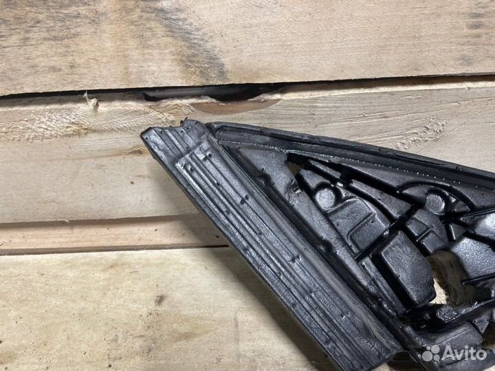Уплотнитель зеркала левый Bmw X5 G05 LCI B57D30B