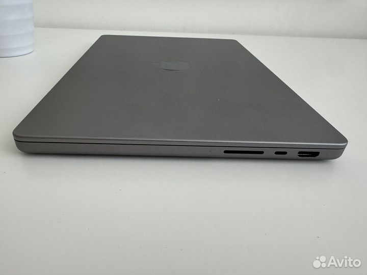 Apple macbook pro 14 m1 Pro - 13 циклов