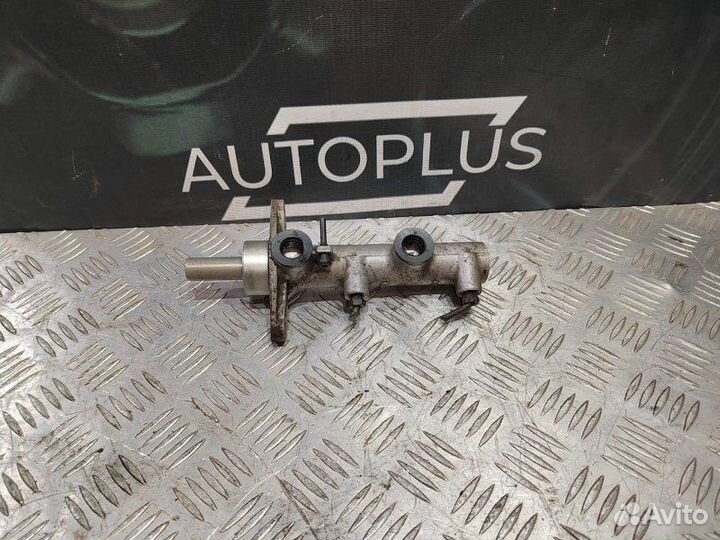 Главный тормозной цилиндр Hyundai Elantra HD 1.6