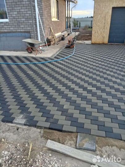 Укладка тротуарной плитки