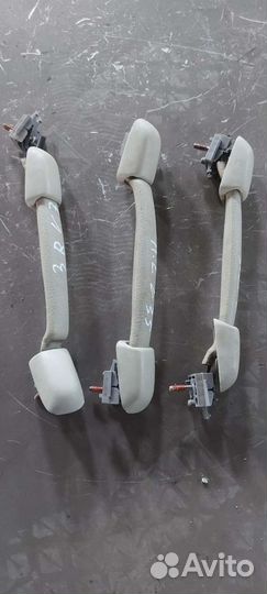 Ручки потолочные на Nissan Skyline v35