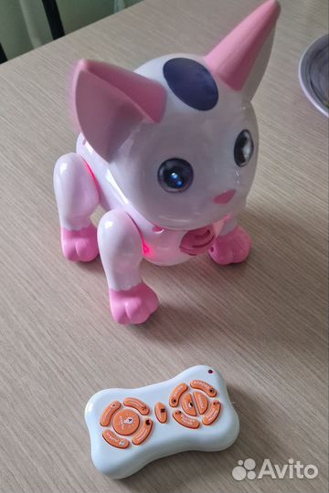 Котенок робот на радиоуправлении