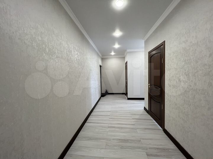 2-к. квартира, 72,3 м², 5/5 эт.