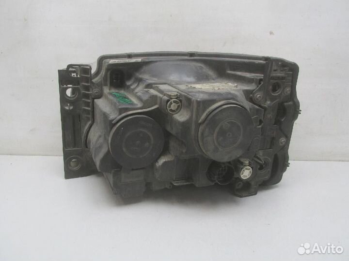 Фара правая Land Rover Discovery IV