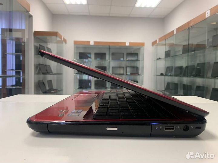 Ноутбук Hp (Core i3/ 4gb/ 7600M/ 500gb)