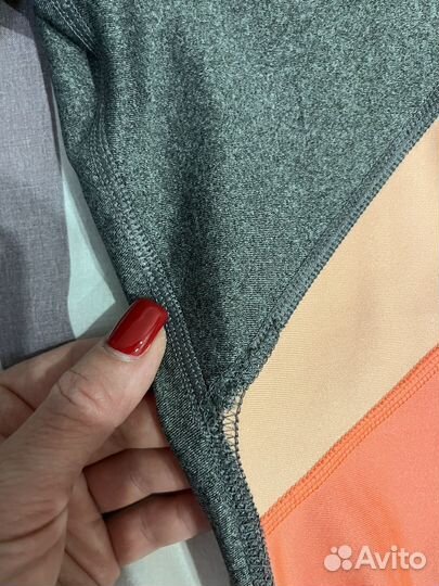 Спортивные вещи леггинсы