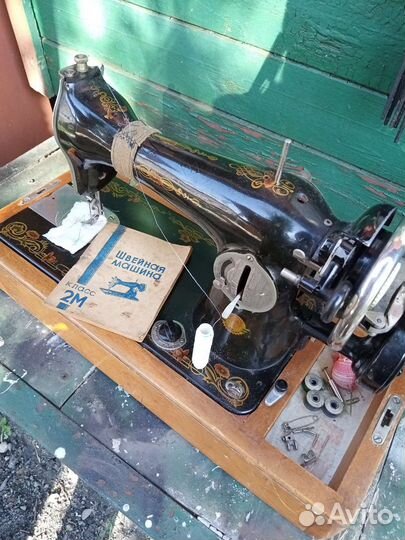 Швейная ручная машинка 2М