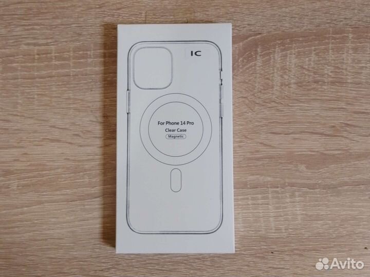 Чехол на iPhone 11