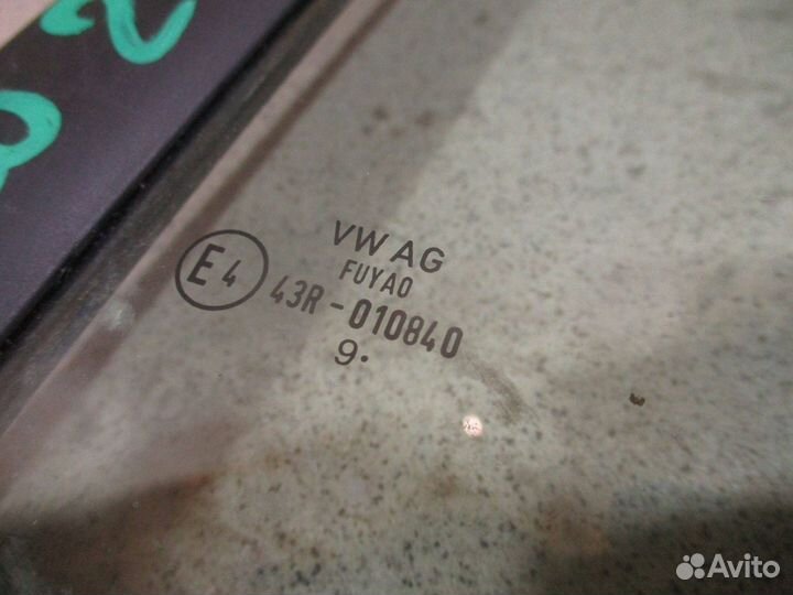 Стекло двери З/Л (форточка) VW Polo Sedan