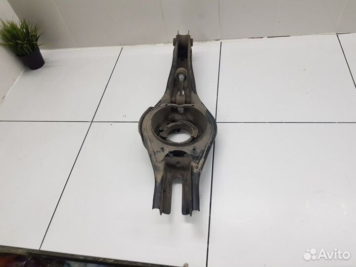 Рычаг задней подвески левый (Kia K5 III)