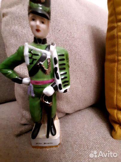 Фарфоровые статуэтки