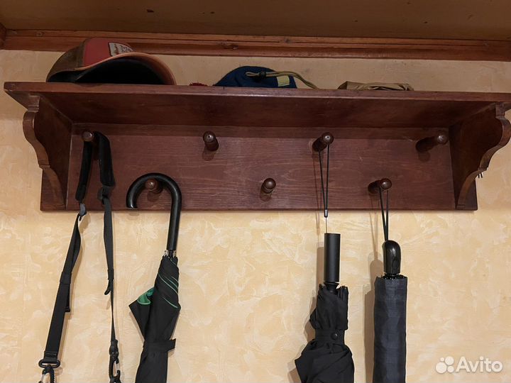 Вешалка в прихожую настенная