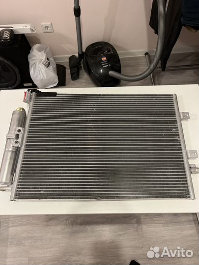 Renault 818166 радиатор кондиционера