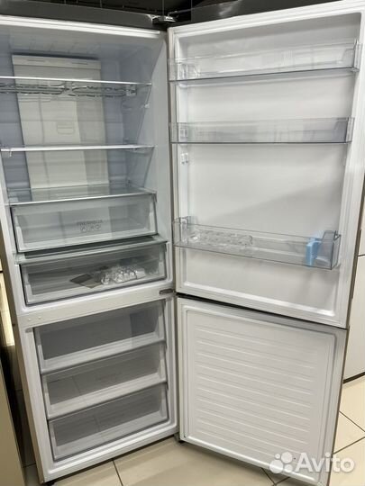 Холодильник бу Haier C4F744CGG