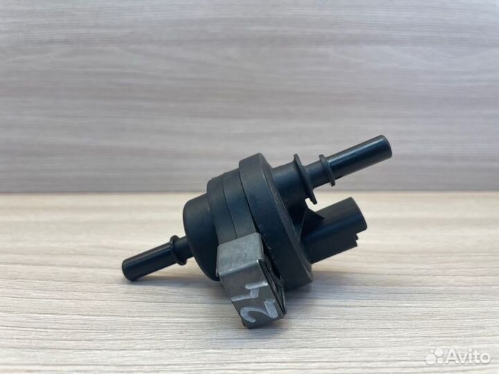 Клапан электромагнитный Renault Logan