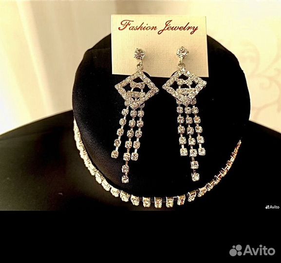 Чокер серьги со стразами бижутерия украшение