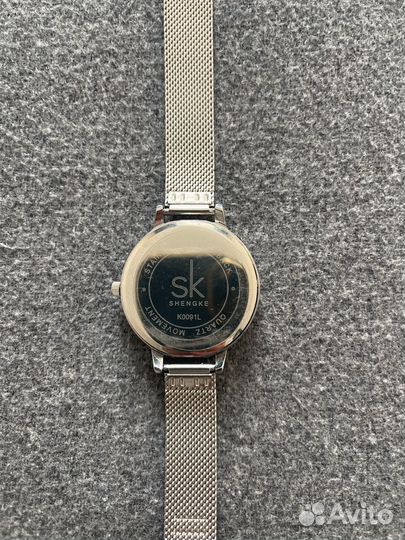 Часы наручные женские