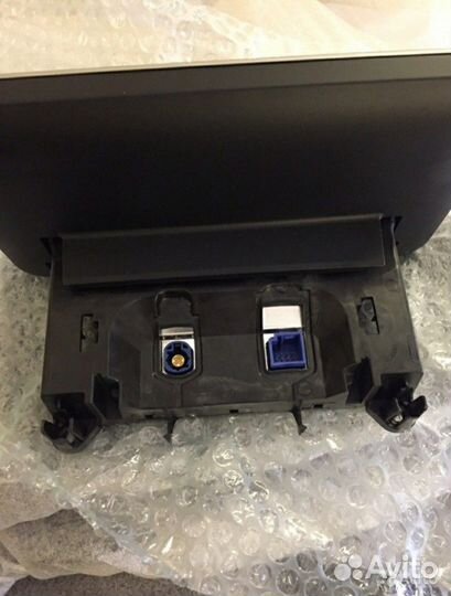 W205 audio 20, экран