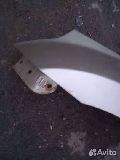 Крыло suzuki granta vitara