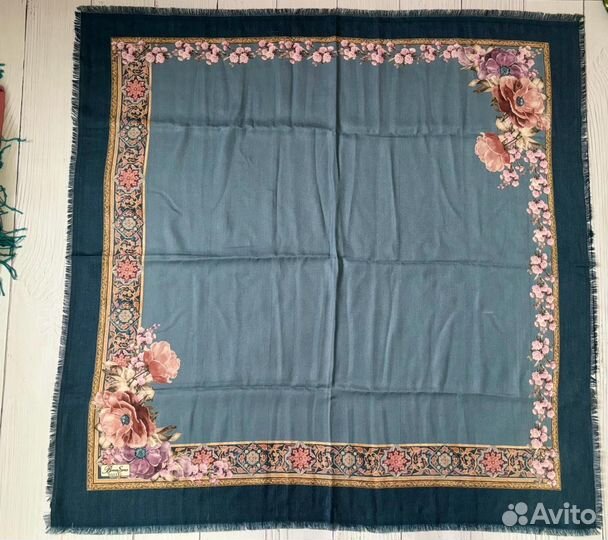 Шарфы платки палантины