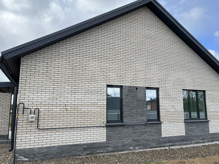 Коттедж 140 м² на участке 10 сот.