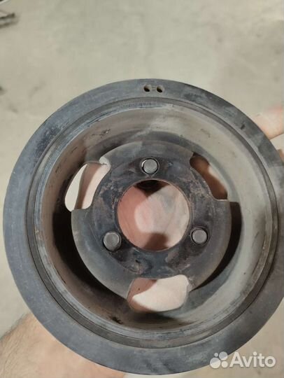 Шкив коленвала Peugeot 308 1.6 EP6