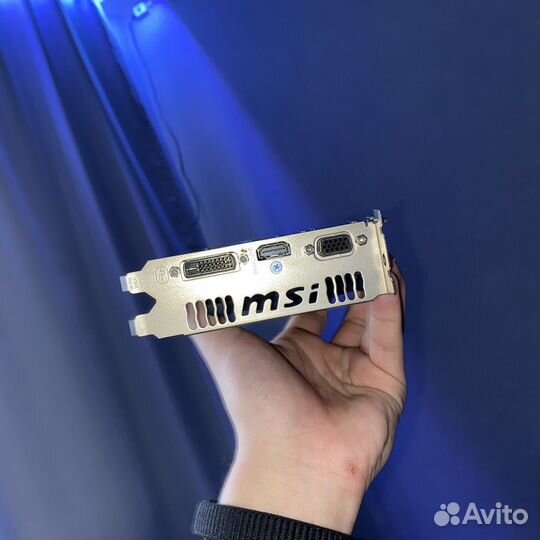 AMD radeon R7 250 2GB MSI