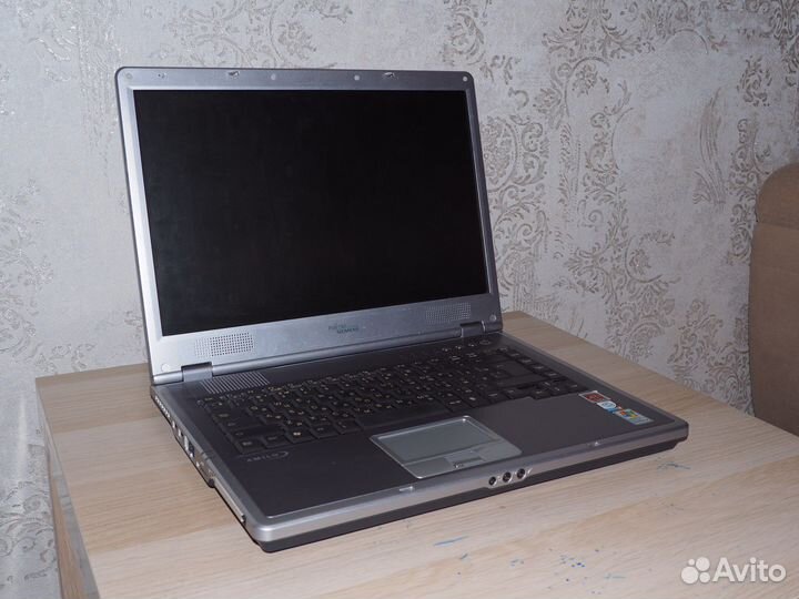 Ноутбук Fujitsu siemens Amilo