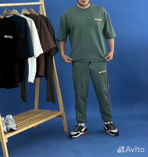 Спортивный костюм