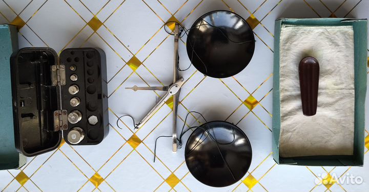 Весы лабораторные рычажные СССР