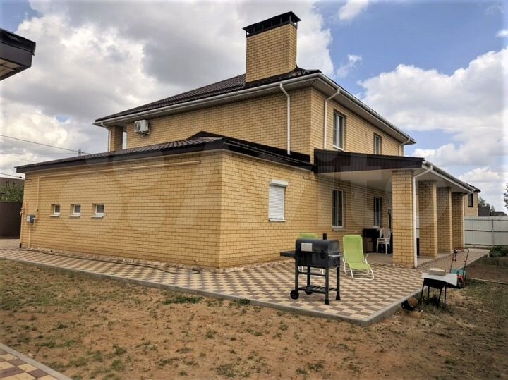 Дом 239 м² на участке 8,5 сот.