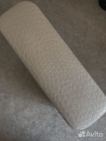 Подставка под руку для маникюра