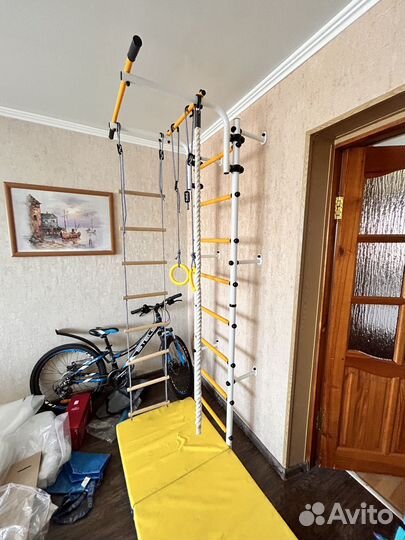 Шведская стенка с турником детская