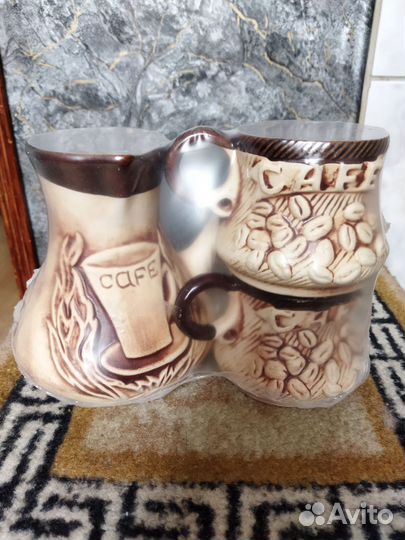 Две кружки и турка