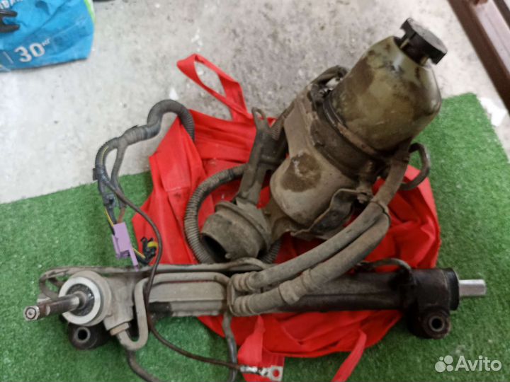 Релевая рейка с насосом TRW 2 опель астра G, H