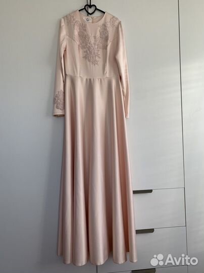 Платье на никах 44 46