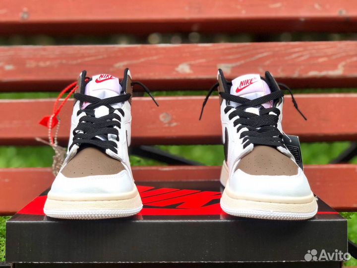 Nike Air Jordan 1 TS Cactus Jack