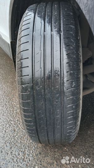 Yokohama BluEarth AE50 215/65 R17 99V