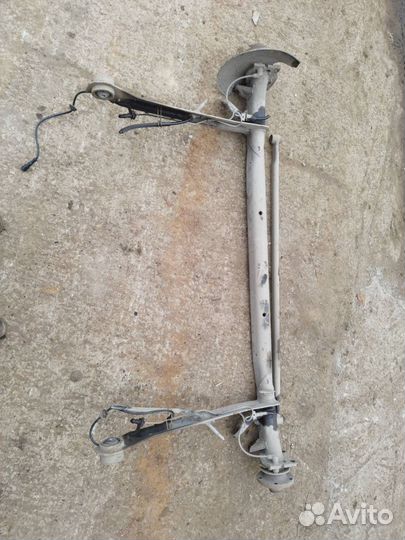 Балка задняя Audi 100 4A/C4 4A2 1992 4A0500047