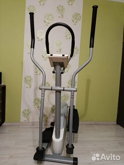 Эллиптический тренажер dender