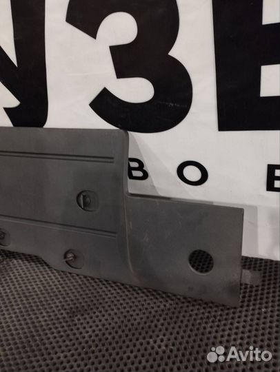 Крышка фары Volvo FH4 82446615