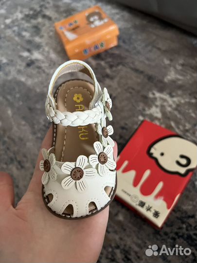 Босоножки для девочки