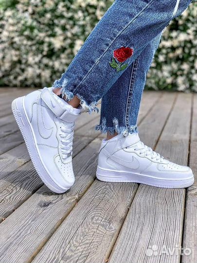 Кроссовки Зимние Женские Nike Air Force1 Mid White