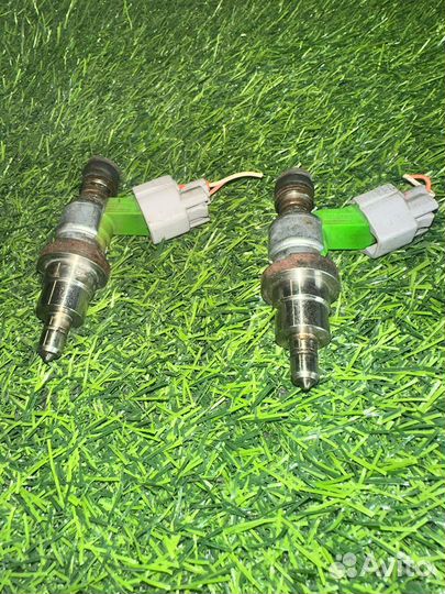 Комплект бензиновых форсунок 1az-fse 2az-fse toyot