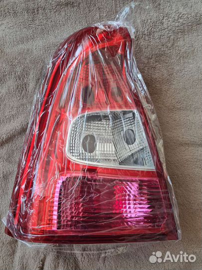 Фонарь задний левый на renault logan 1