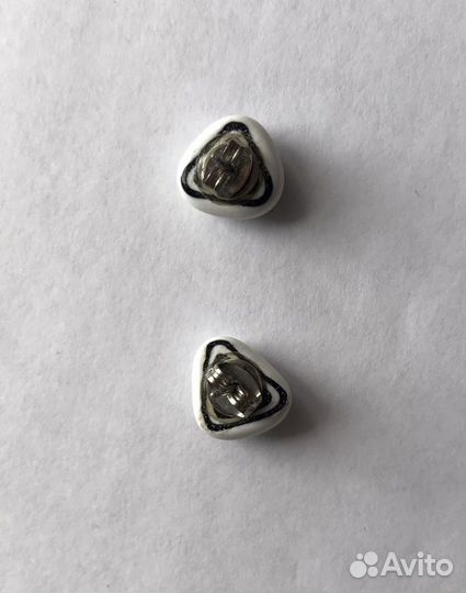 Серьги ч/б гвоздики